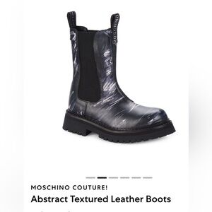 Moschino Couture Black leather boots
Made in Spain